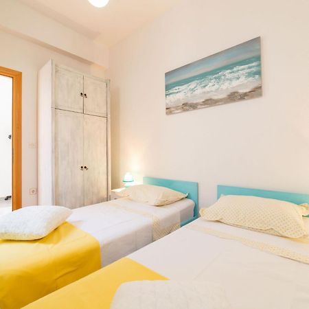 Seafront Villa With Furnished Sun Terrace, Close To The Beach Kastela Exterior photo