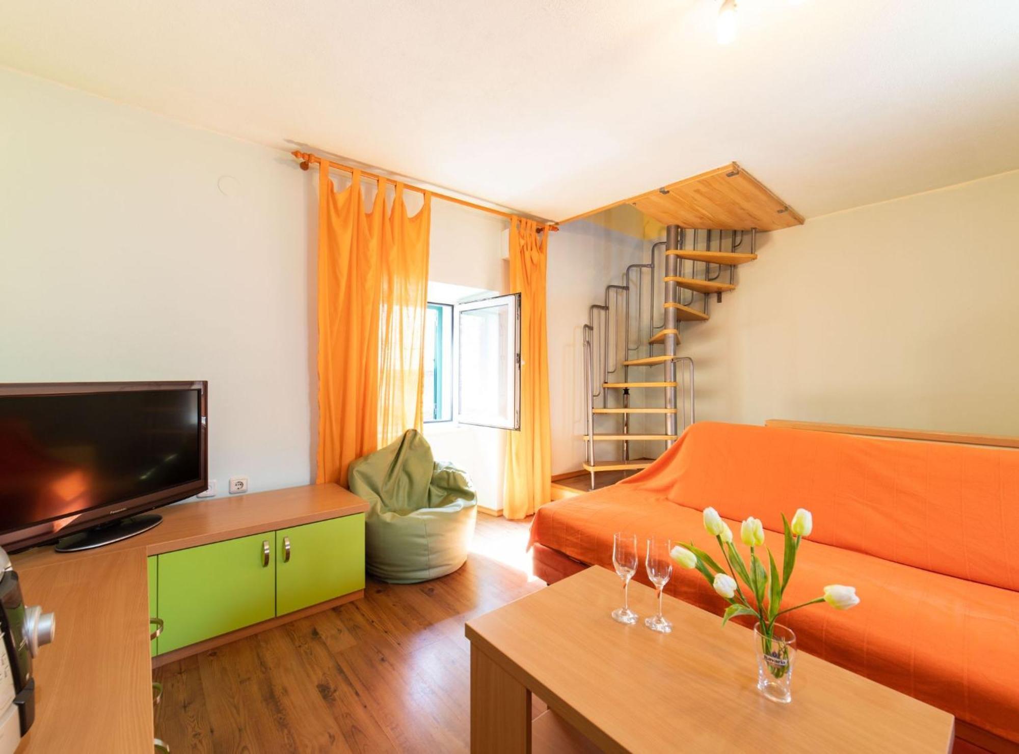 Seafront Villa With Furnished Sun Terrace, Close To The Beach Kastela Exterior photo