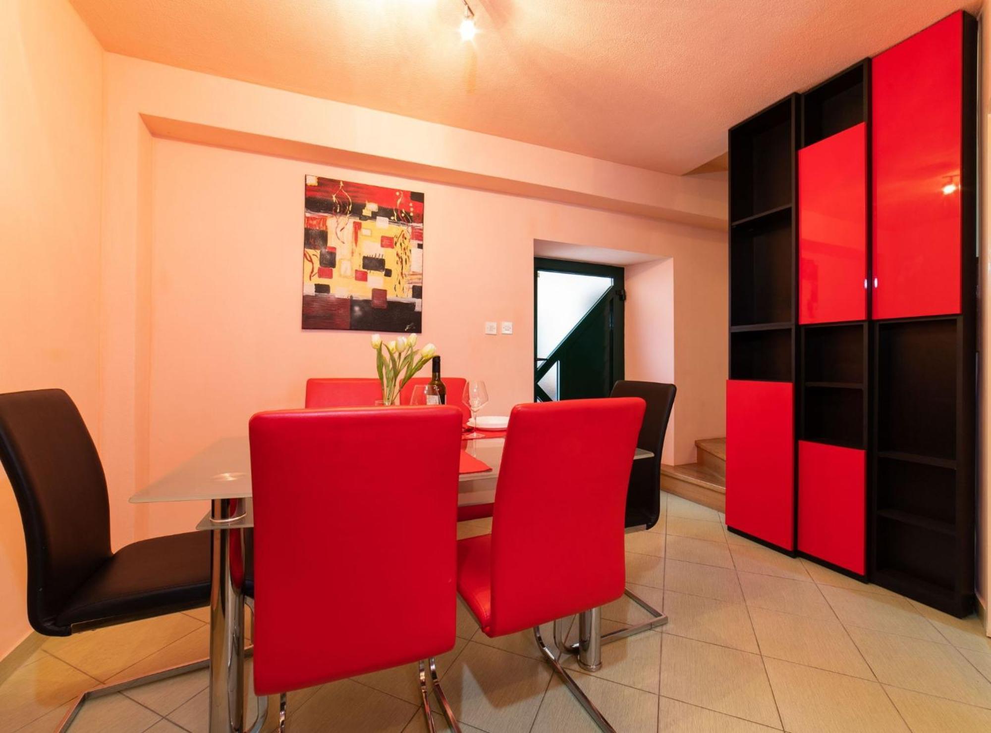 Seafront Villa With Furnished Sun Terrace, Close To The Beach Kastela Exterior photo